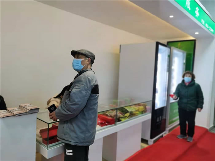 四川中青旅綿陽分社、綿陽市中旅假日旅行社、綿陽自來文化傳播有限公司24H自助售貨服務(wù)盛大開業(yè)