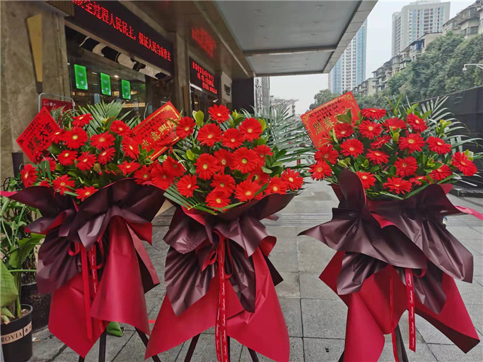 四川中青旅綿陽分社、綿陽市中旅假日旅行社、綿陽自來文化傳播有限公司24H自助售貨服務(wù)盛大開業(yè)